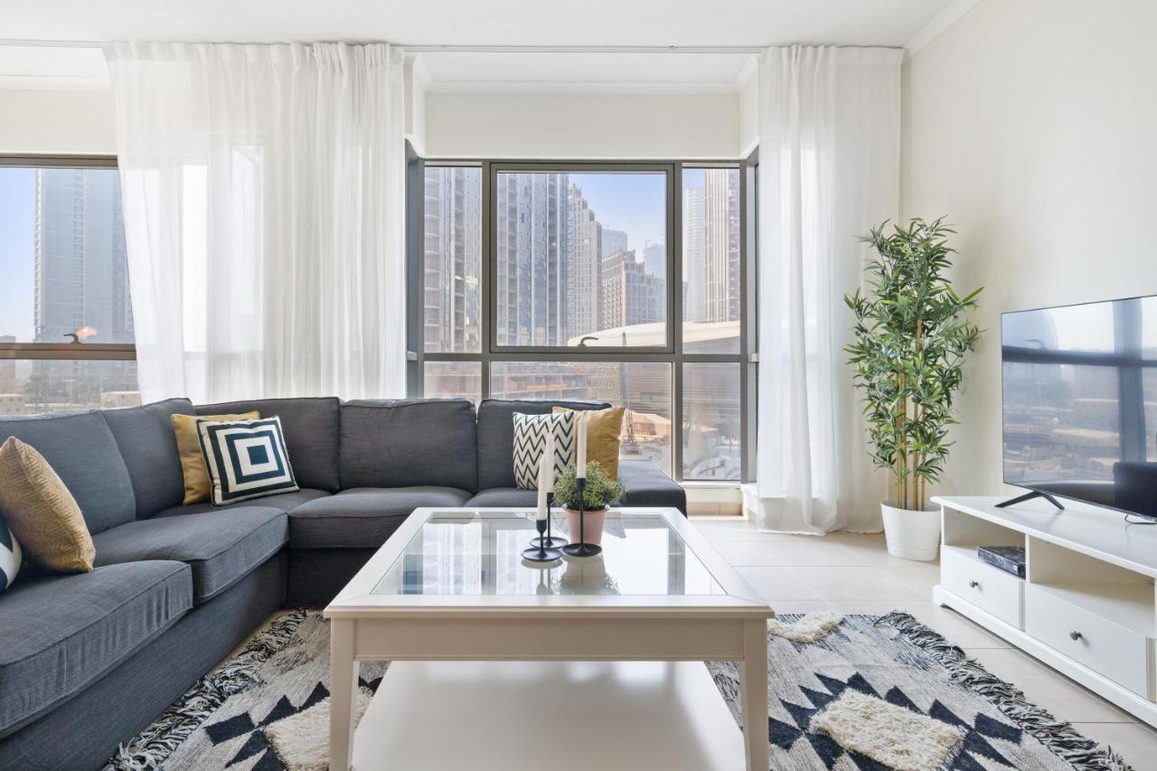 Stylish Apartment With Partial Burj Khalifa View Dubaj Zewnętrze zdjęcie