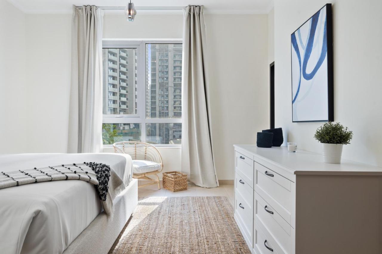 Stylish Apartment With Partial Burj Khalifa View Dubaj Zewnętrze zdjęcie