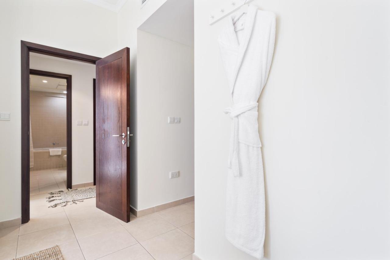 Stylish Apartment With Partial Burj Khalifa View Dubaj Zewnętrze zdjęcie