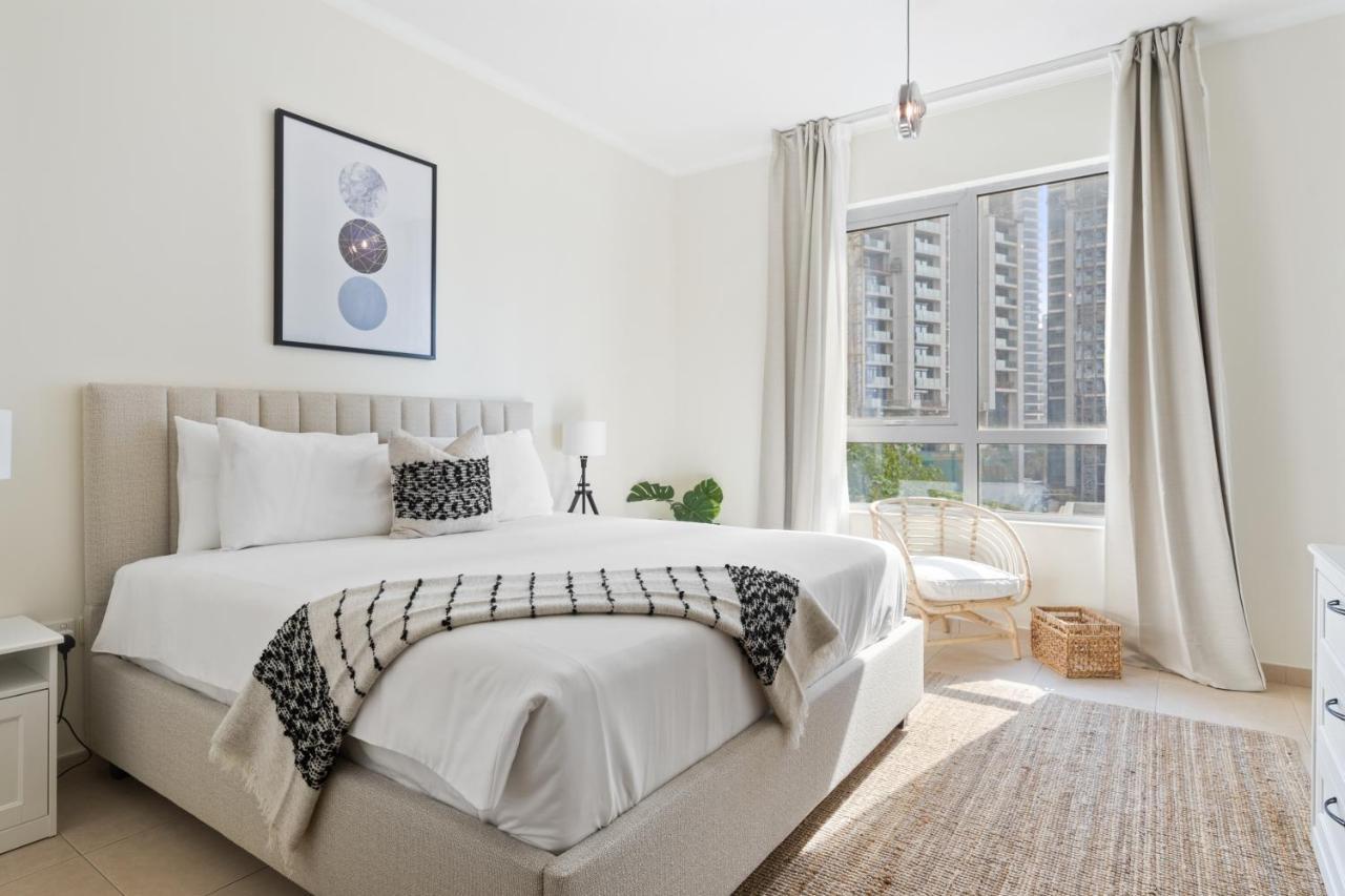 Stylish Apartment With Partial Burj Khalifa View Dubaj Zewnętrze zdjęcie